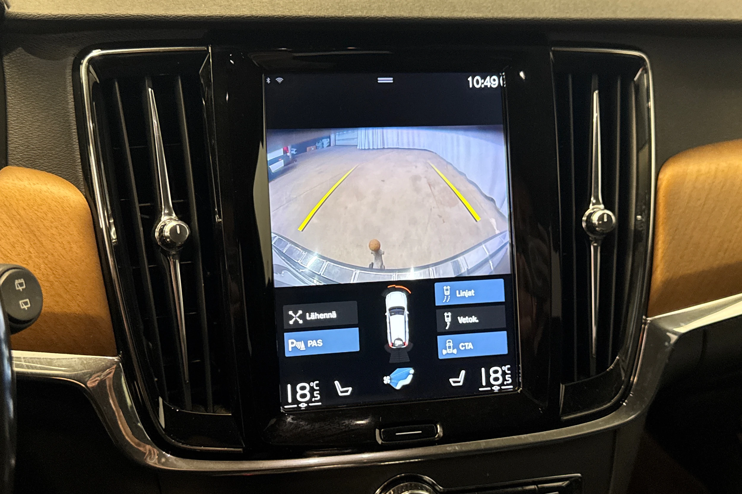 musta Volvo V90 2018 kuva 29.