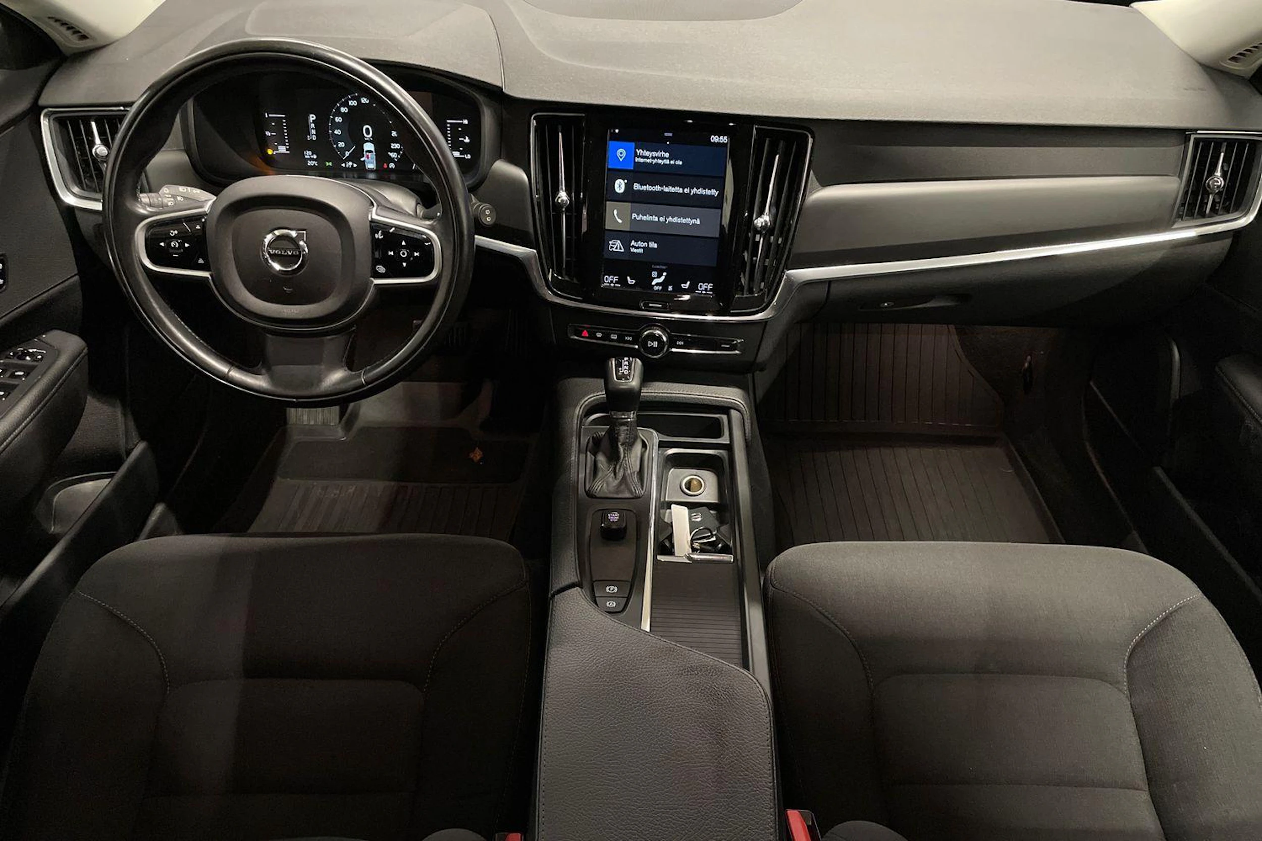 Musta Volvo V90 2018 kuva 7.