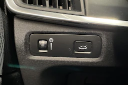 Musta Volvo V90 2018 kuva 18.