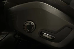 Musta Volvo V90 2018 kuva 22.