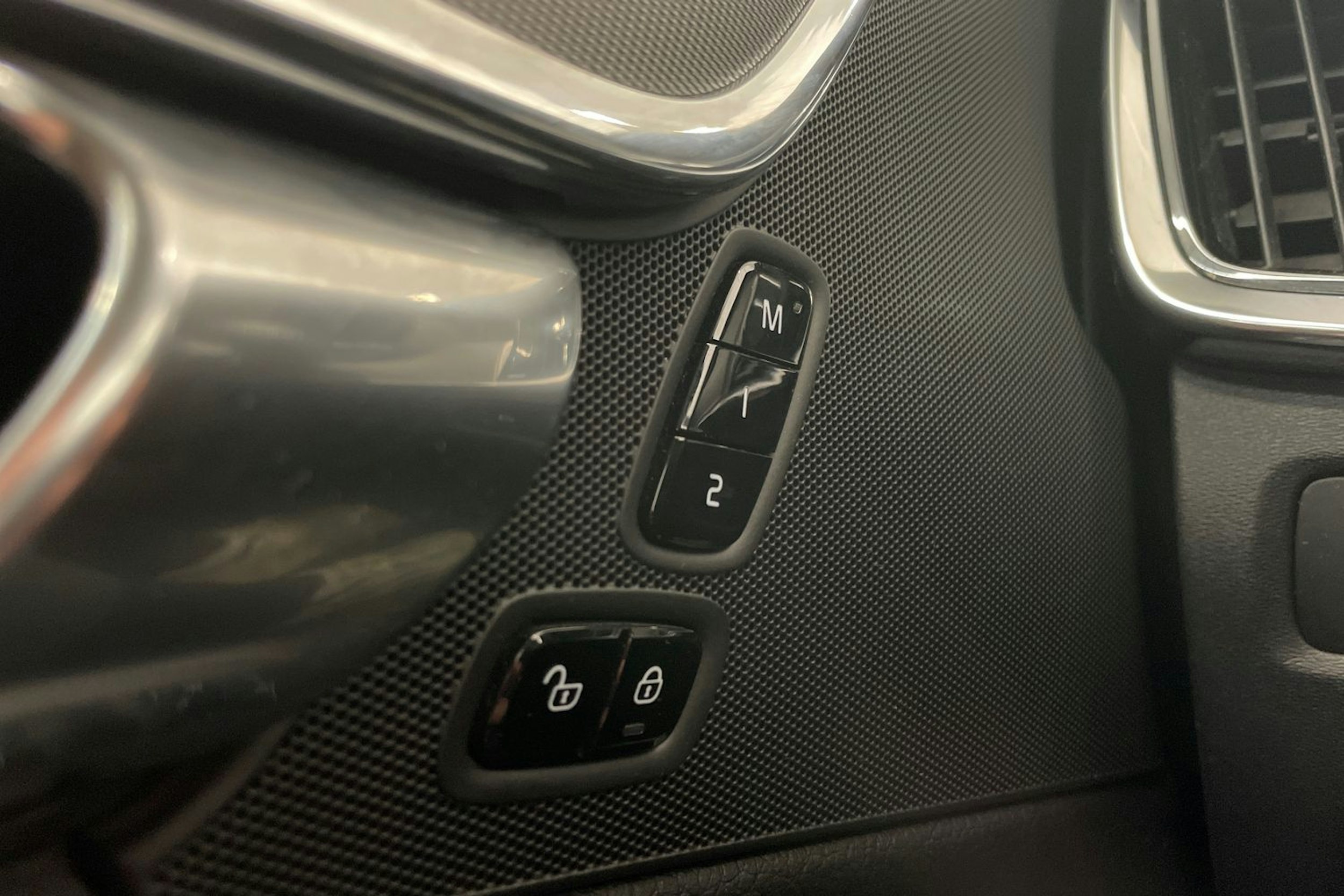 valkoinen Volvo V90 2019 kuva 20.