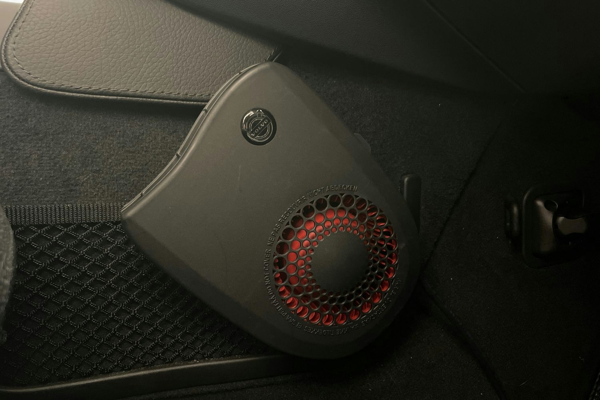 valkoinen Volvo V90 2019 kuva 21.