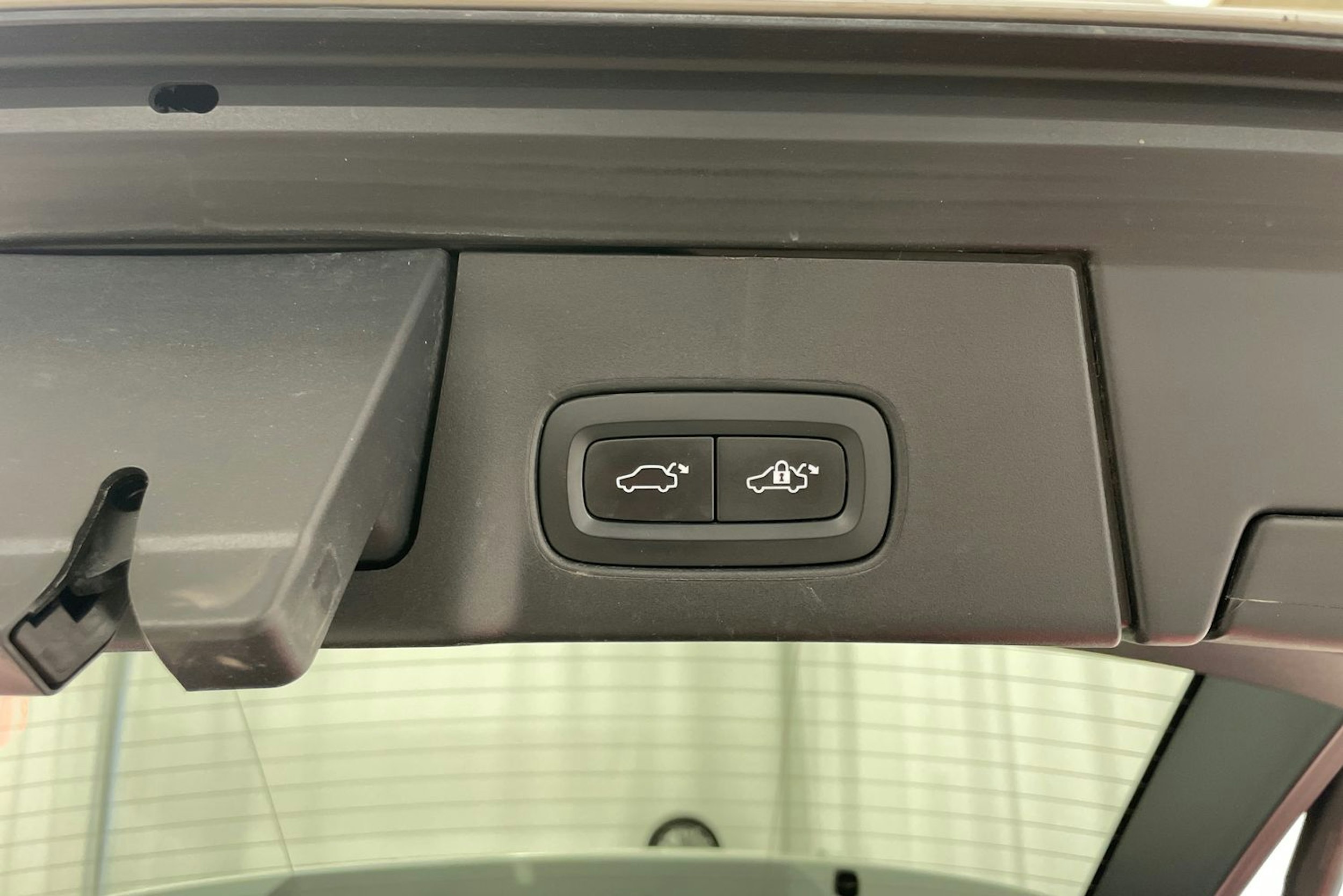 valkoinen Volvo V90 2019 kuva 25.