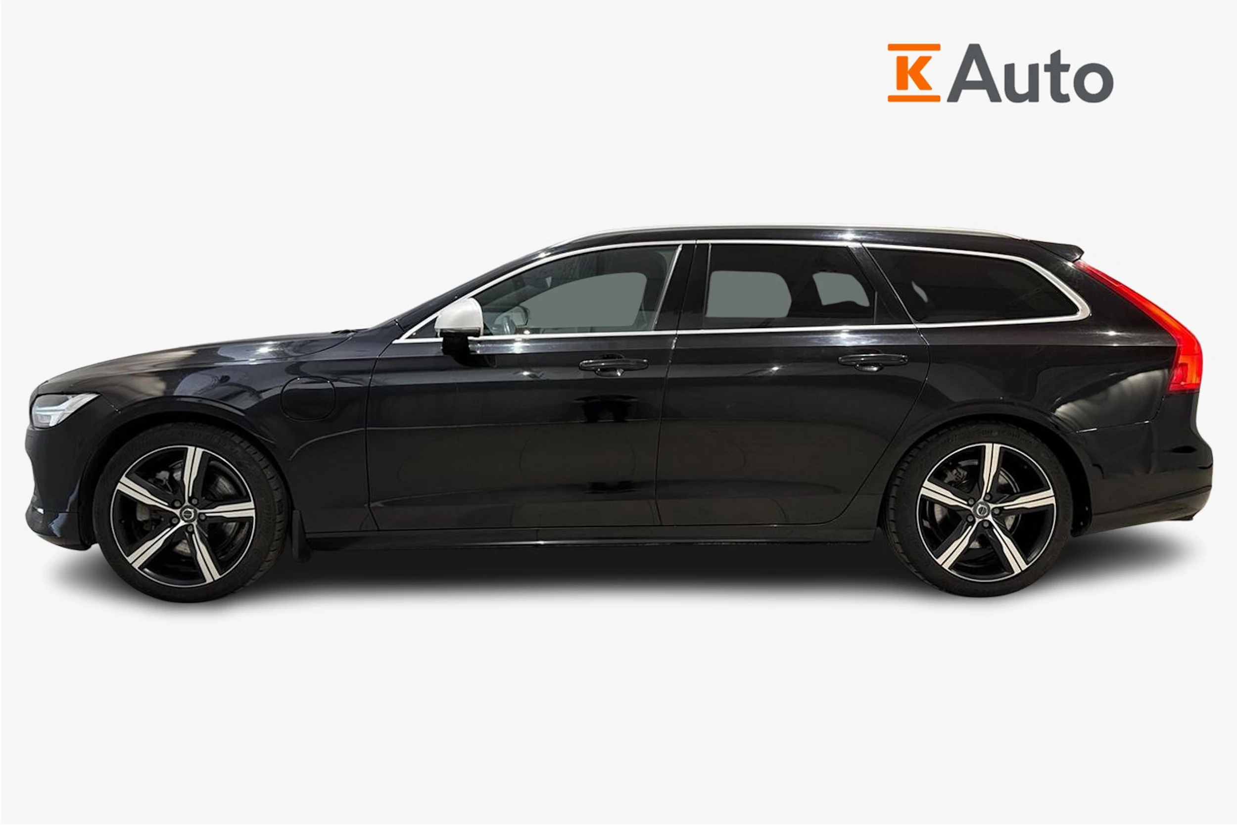 musta Volvo V90 2019 kuva 7.