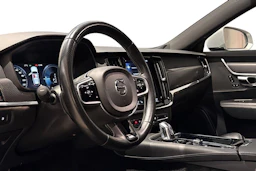 musta Volvo V90 2019 kuva 8.