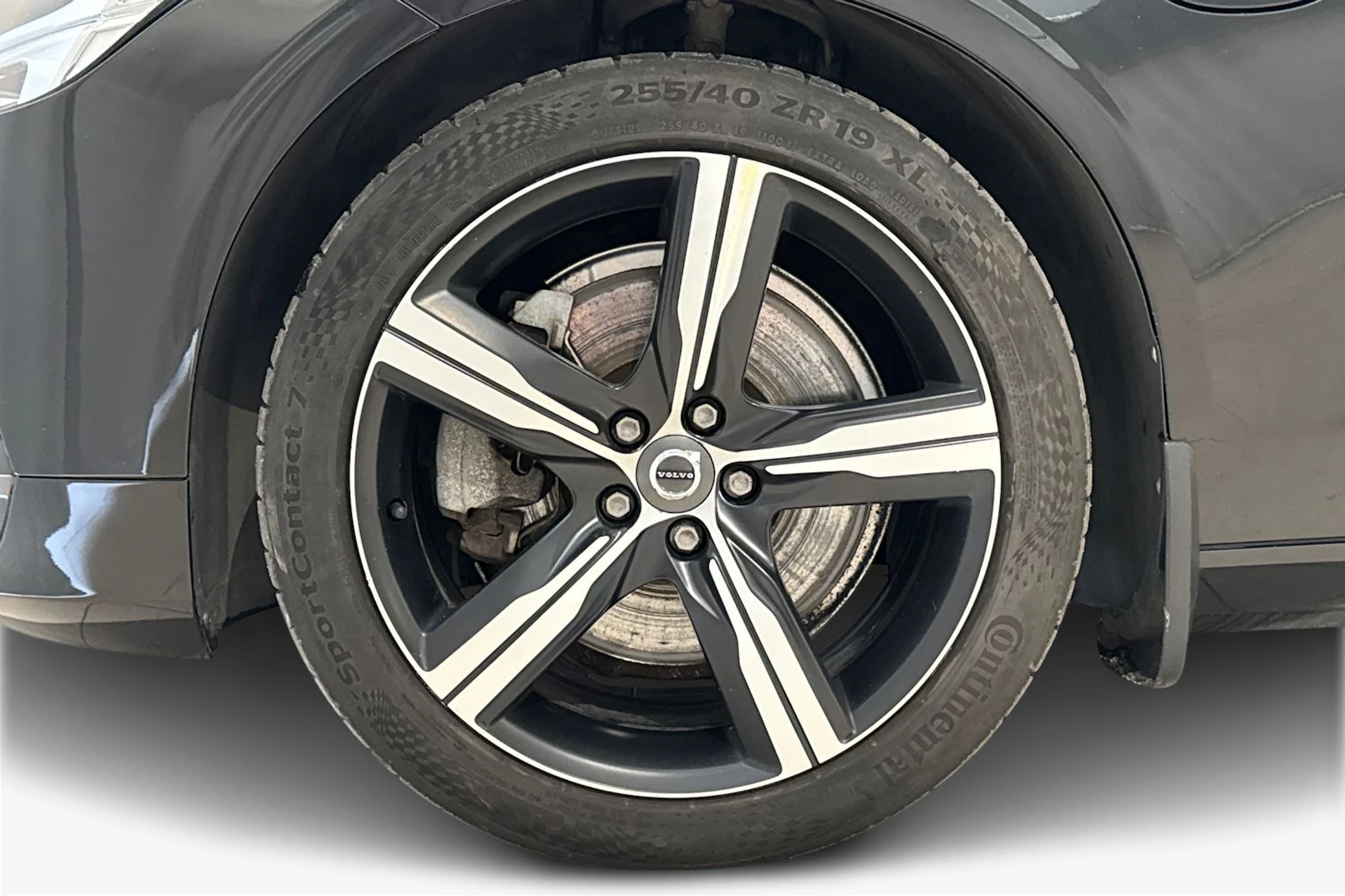 musta Volvo V90 2019 kuva 12.