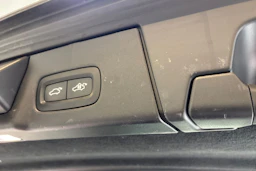 harmaa Volvo V90 2019 kuva 17.
