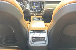 harmaa Volvo V90 2019 kuva 20.