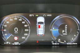 harmaa Volvo V90 2019 kuva 29.