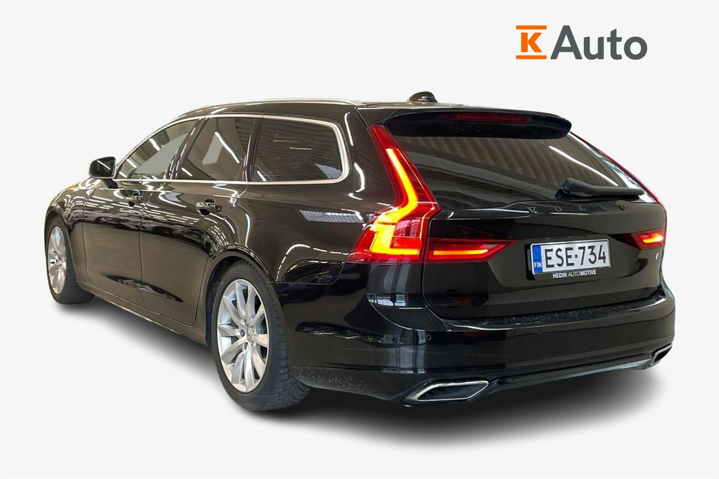 musta Volvo V90 2019 kuva 2.