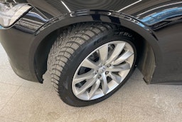 musta Volvo V90 2019 kuva 10.