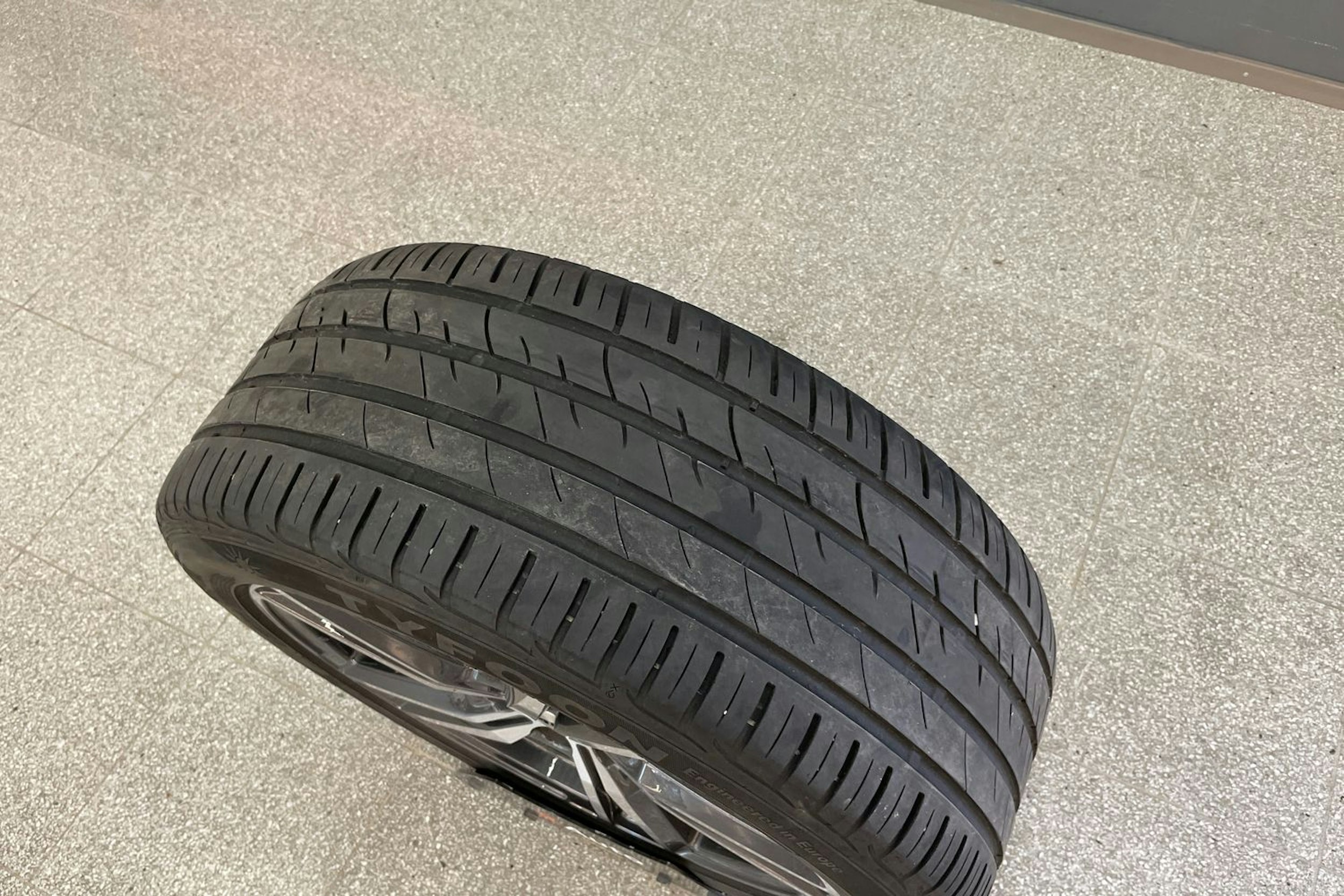 musta Volvo V90 2019 kuva 27.