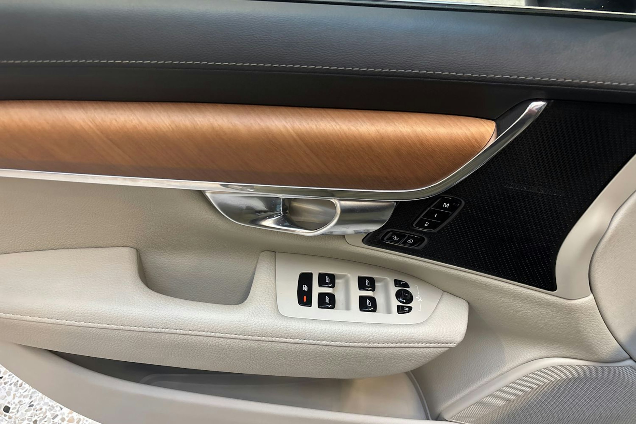 Ruskea (beige) Volvo V90 2019 kuva 21.