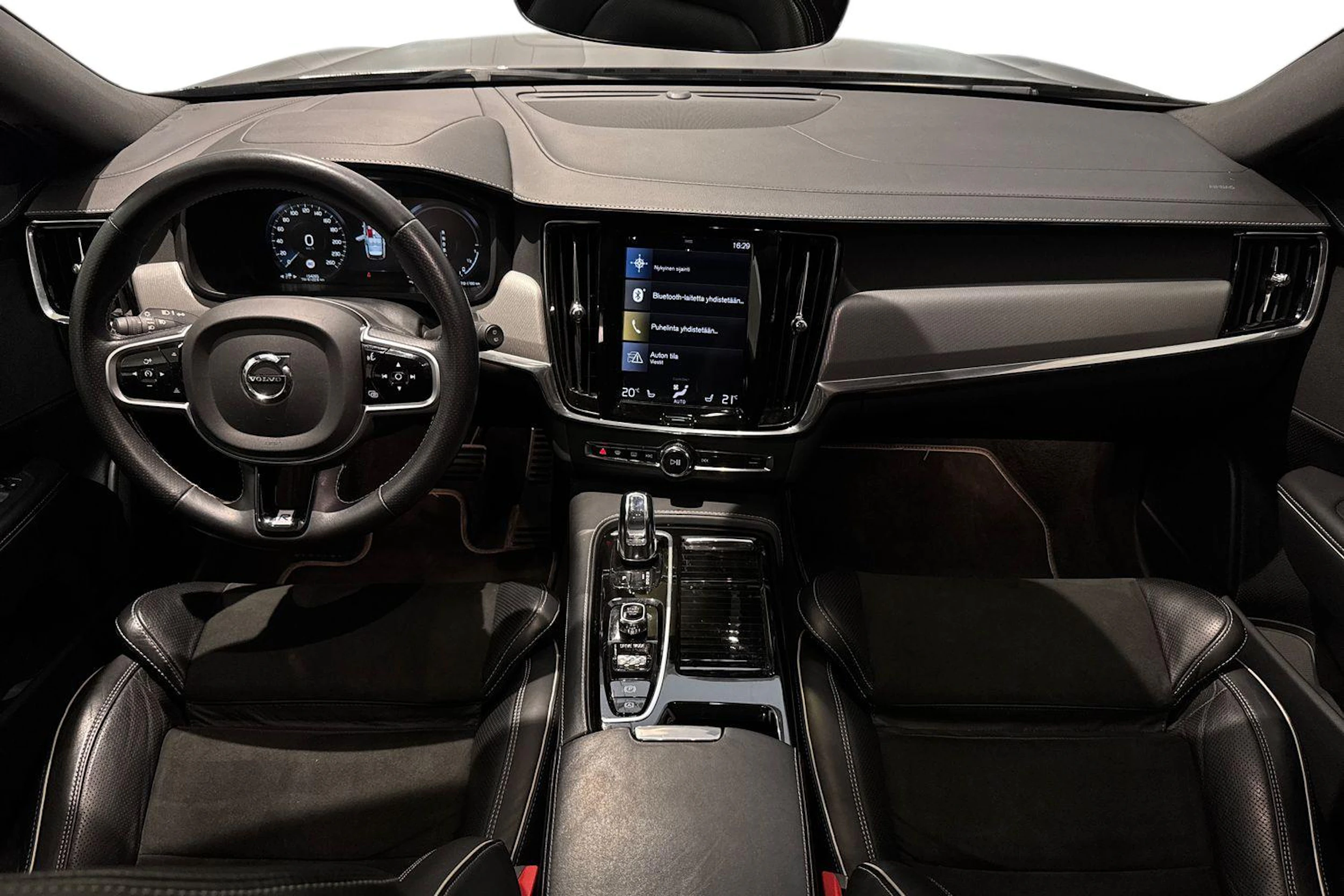 harmaa Volvo V90 2019 kuva 7.