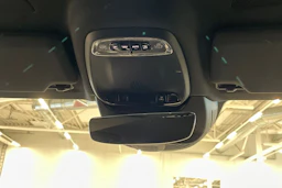 sininen Volvo V90 2019 kuva 18.