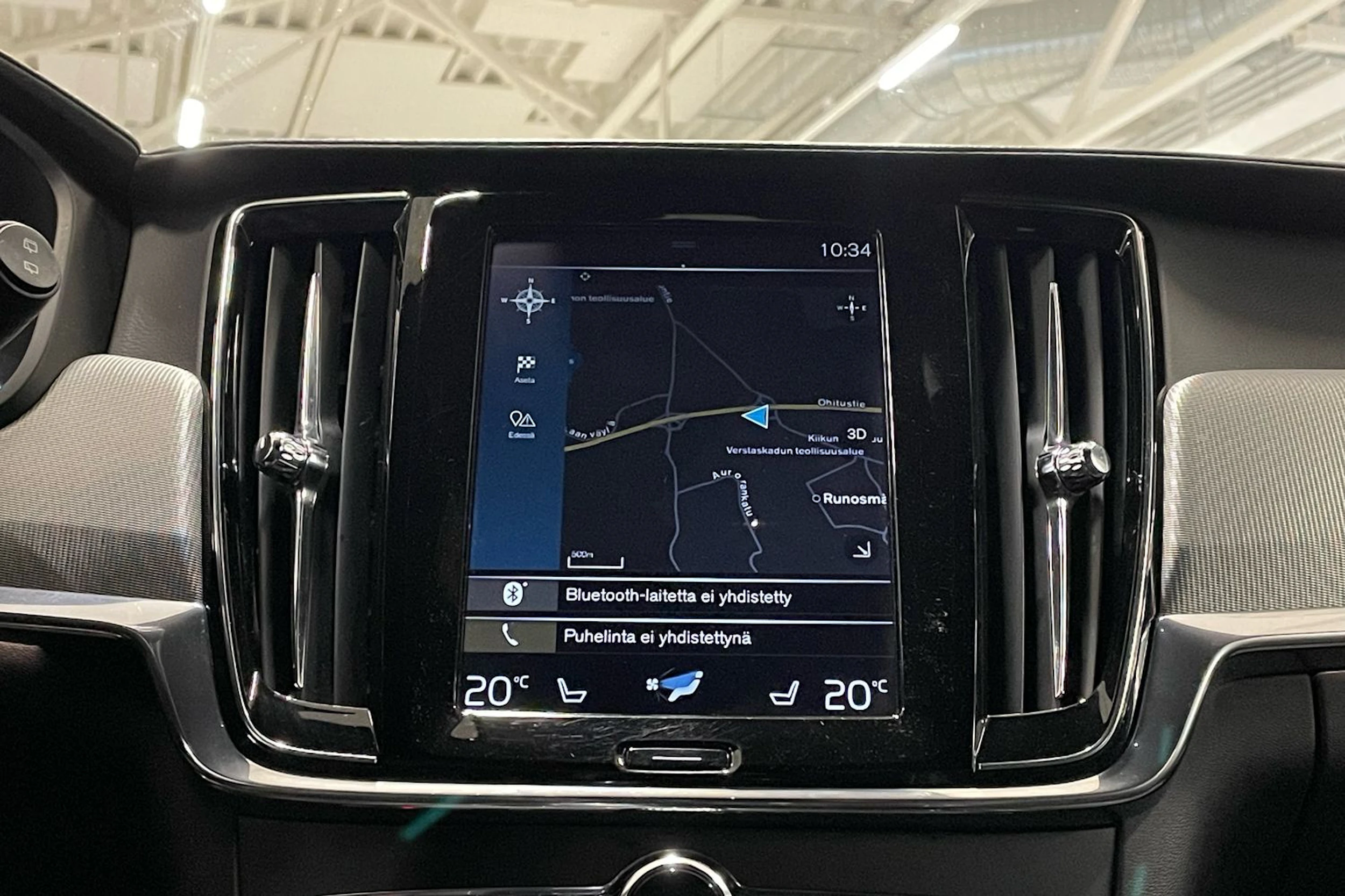 sininen Volvo V90 2019 kuva 20.