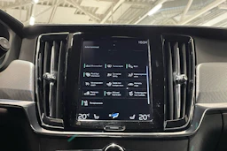 sininen Volvo V90 2019 kuva 23.