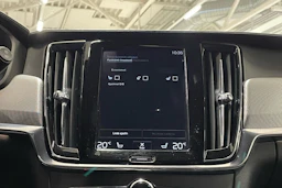 sininen Volvo V90 2019 kuva 26.