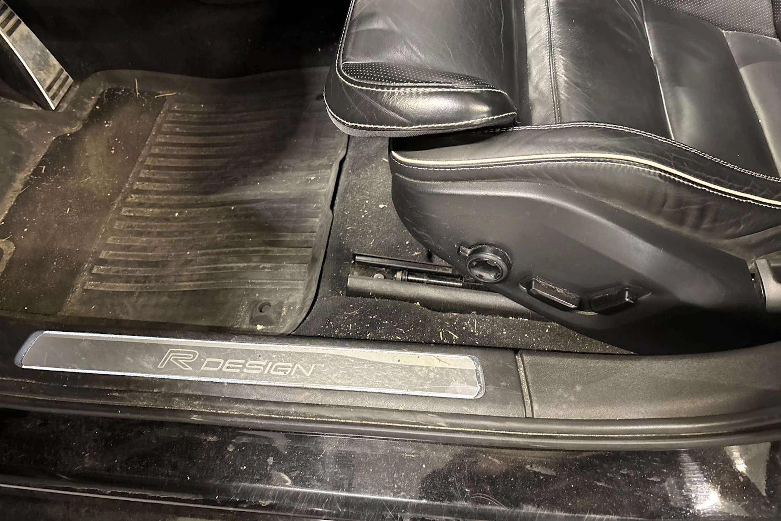 musta Volvo V90 2019 kuva 4.