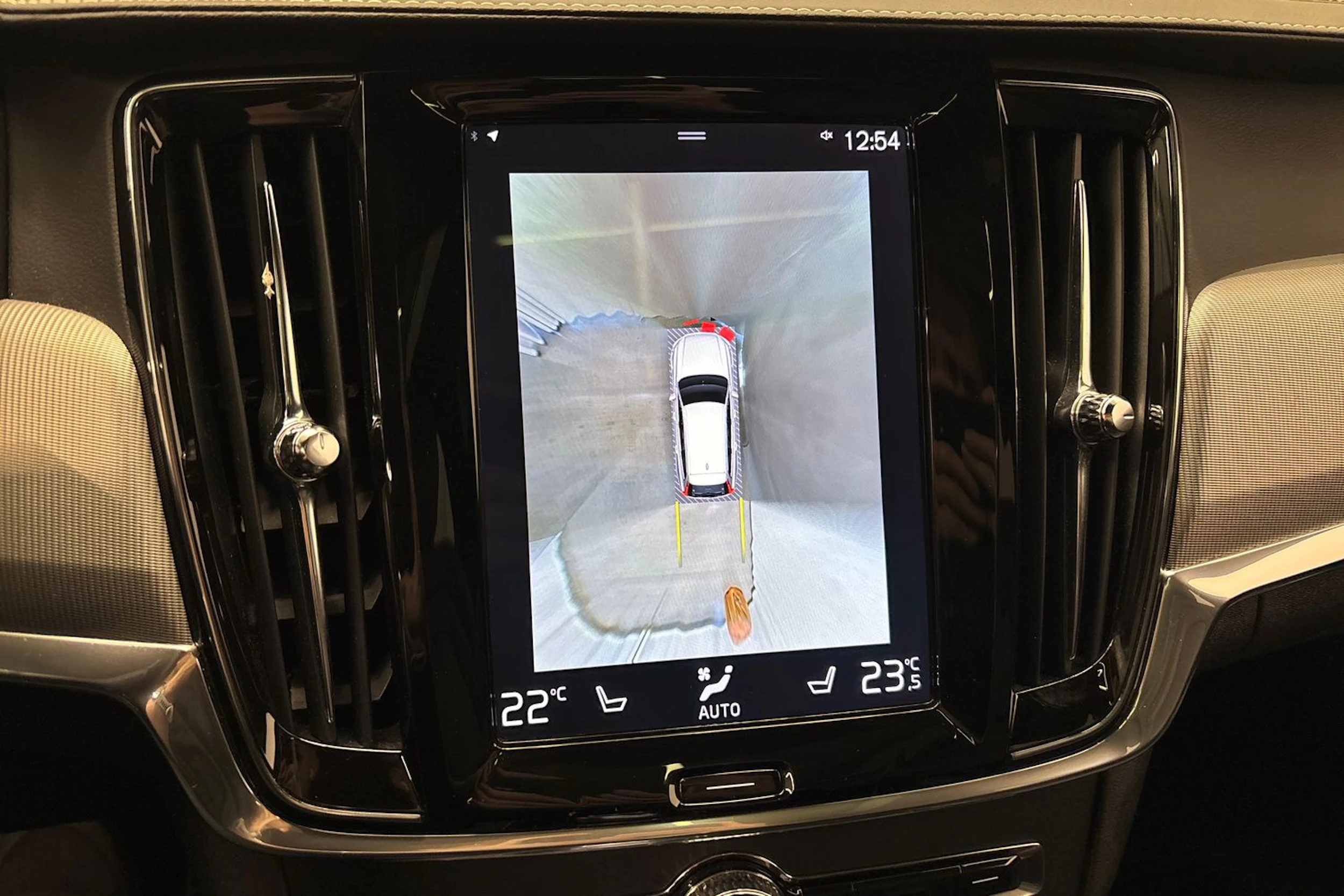 musta Volvo V90 2019 kuva 31.