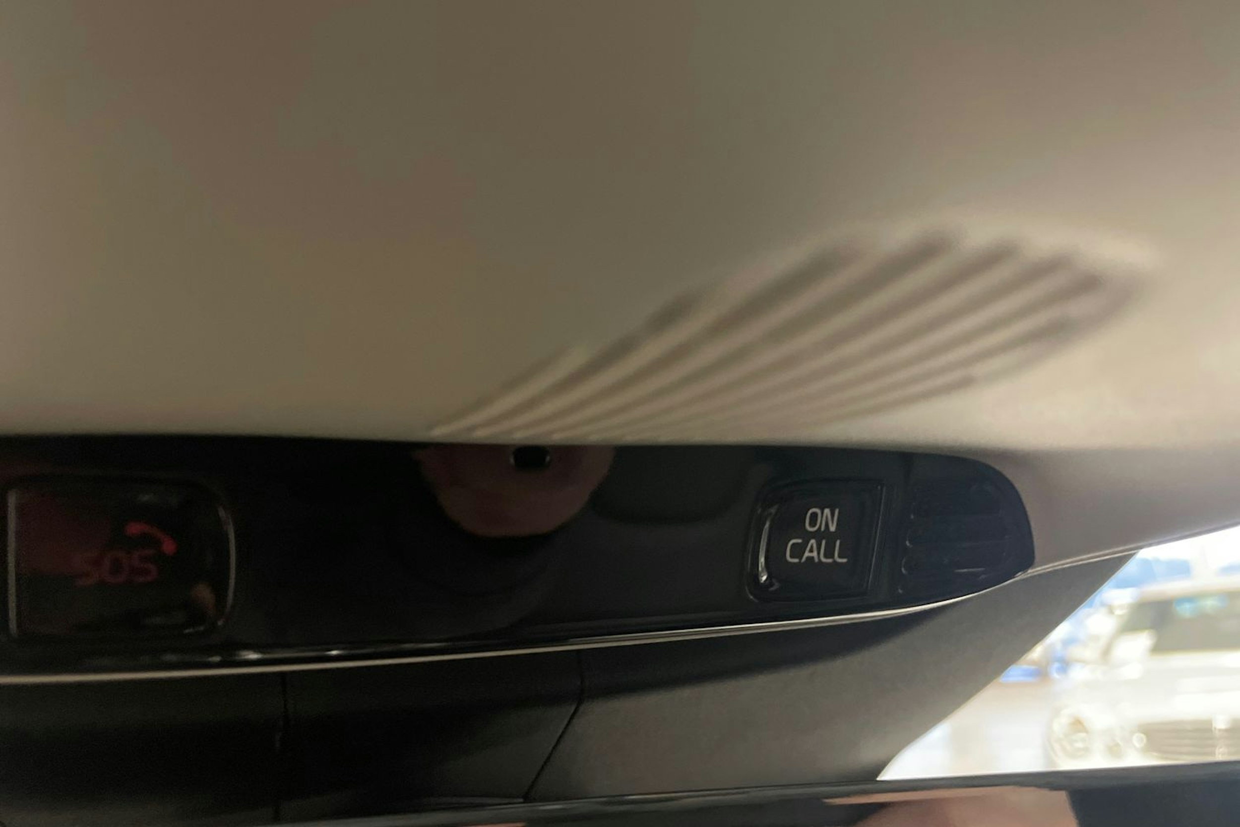 musta Volvo V90 2019 kuva 13.