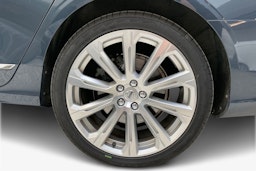 sininen Volvo V90 2019 kuva 11.
