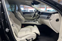 musta Volvo V90 2019 kuva 15.