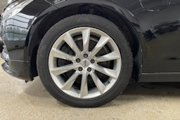 musta Volvo V90 2019 kuva 13.