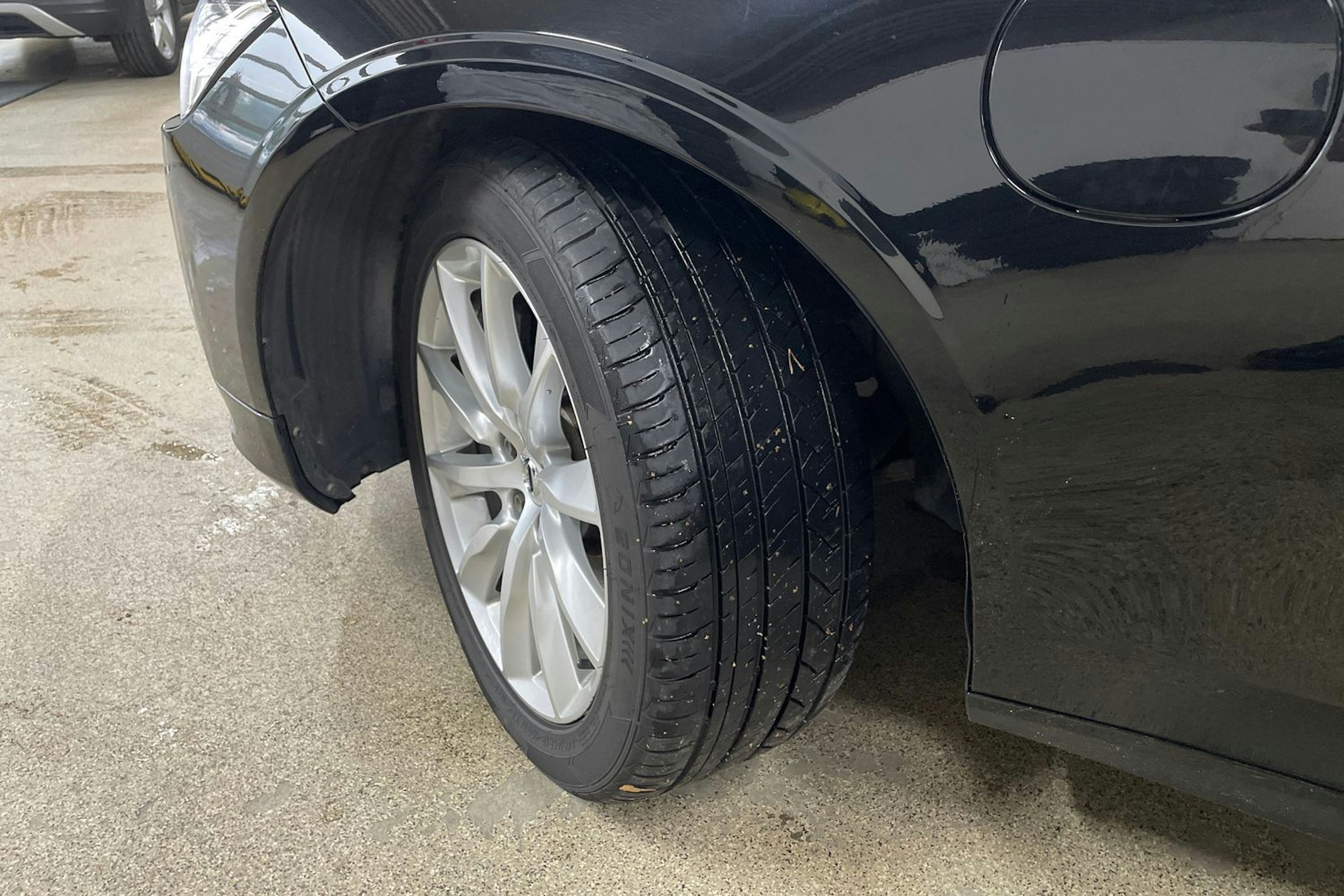 musta Volvo V90 2019 kuva 14.
