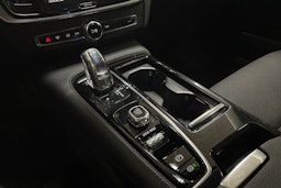 musta Volvo V90 2019 kuva 22.