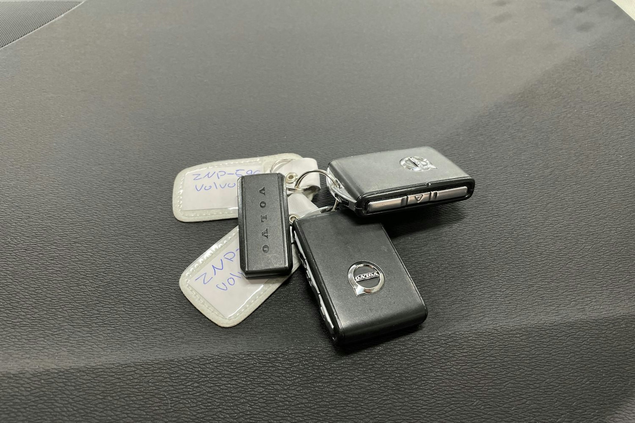 musta Volvo V90 2019 kuva 25.