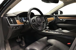 musta Volvo V90 2020 kuva 6.