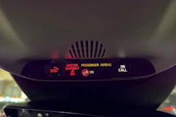 musta Volvo V90 2020 kuva 21.