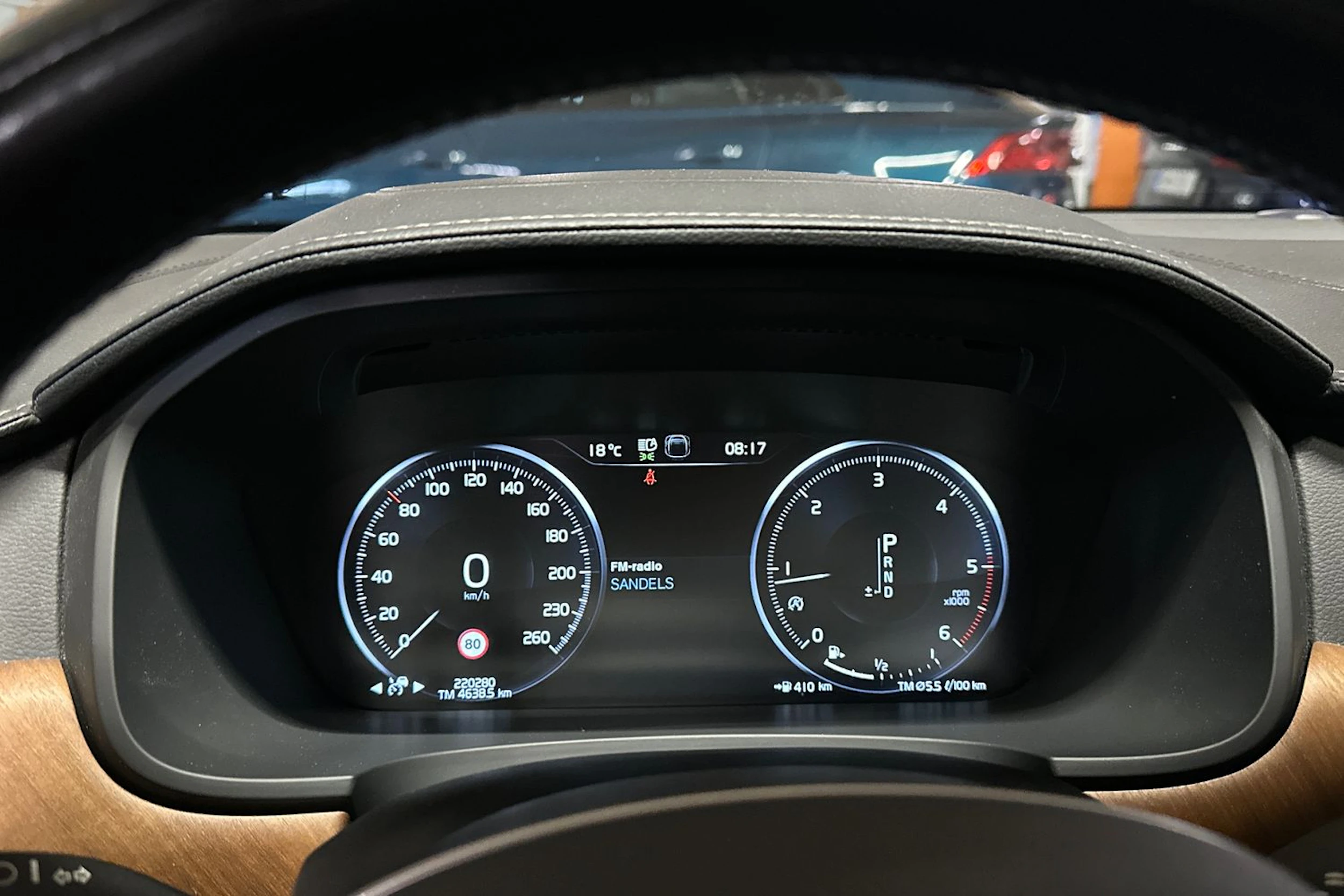 musta Volvo V90 2020 kuva 22.