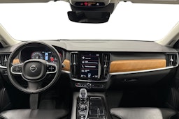 valkoinen Volvo V90 2020 kuva 8.