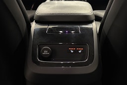 valkoinen Volvo V90 2020 kuva 21.