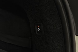 valkoinen Volvo V90 2020 kuva 24.