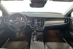 Valkoinen Volvo V90 2020 kuva 7.