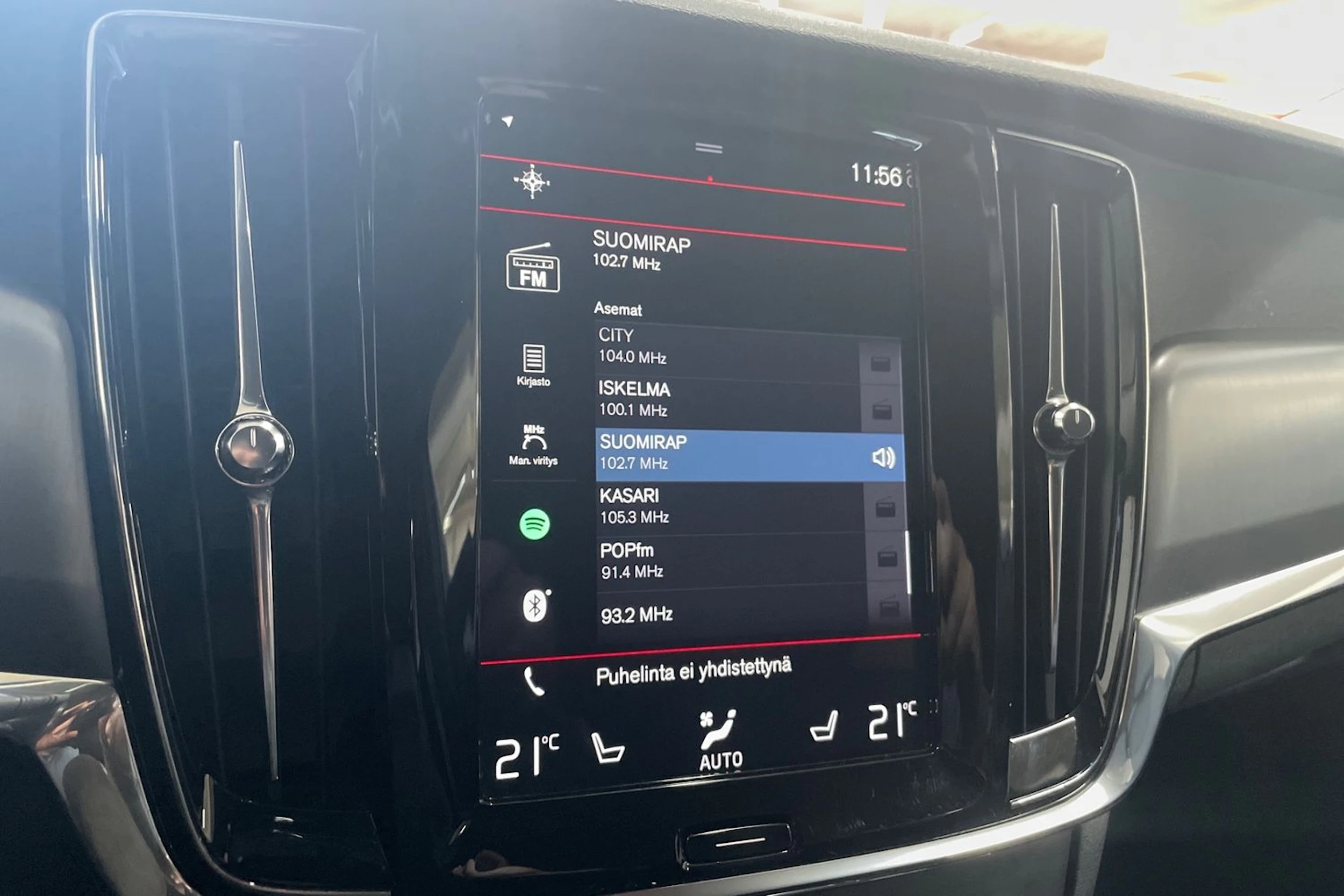 Valkoinen Volvo V90 2020 kuva 14.