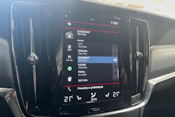 Valkoinen Volvo V90 2020 kuva 14.