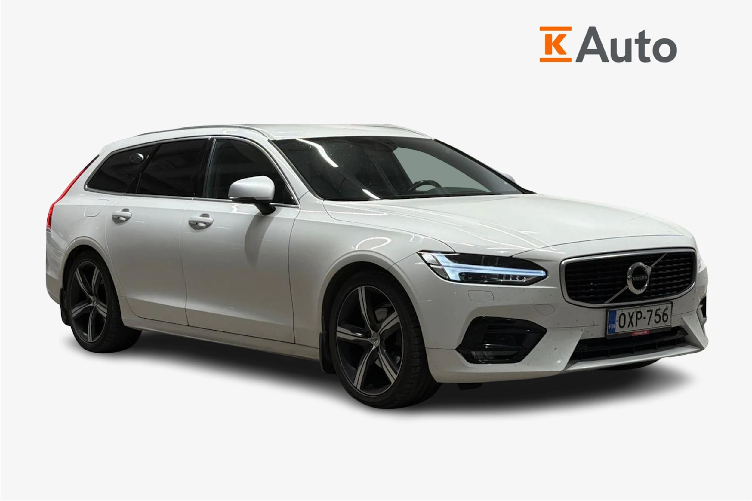 valkoinen Volvo V90 2020 kuva 1.