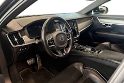 musta Volvo V90 2020 kuva 6.