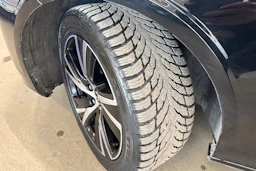 musta Volvo V90 2020 kuva 10.