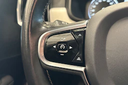 musta Volvo V90 2020 kuva 12.