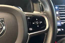 musta Volvo V90 2020 kuva 13.