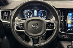 musta Volvo V90 2021 kuva 14.