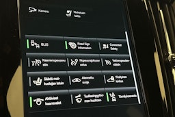 musta Volvo V90 2021 kuva 27.