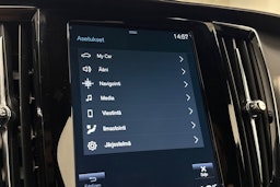 musta Volvo V90 2021 kuva 31.