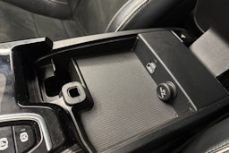 musta Volvo V90 2021 kuva 36.