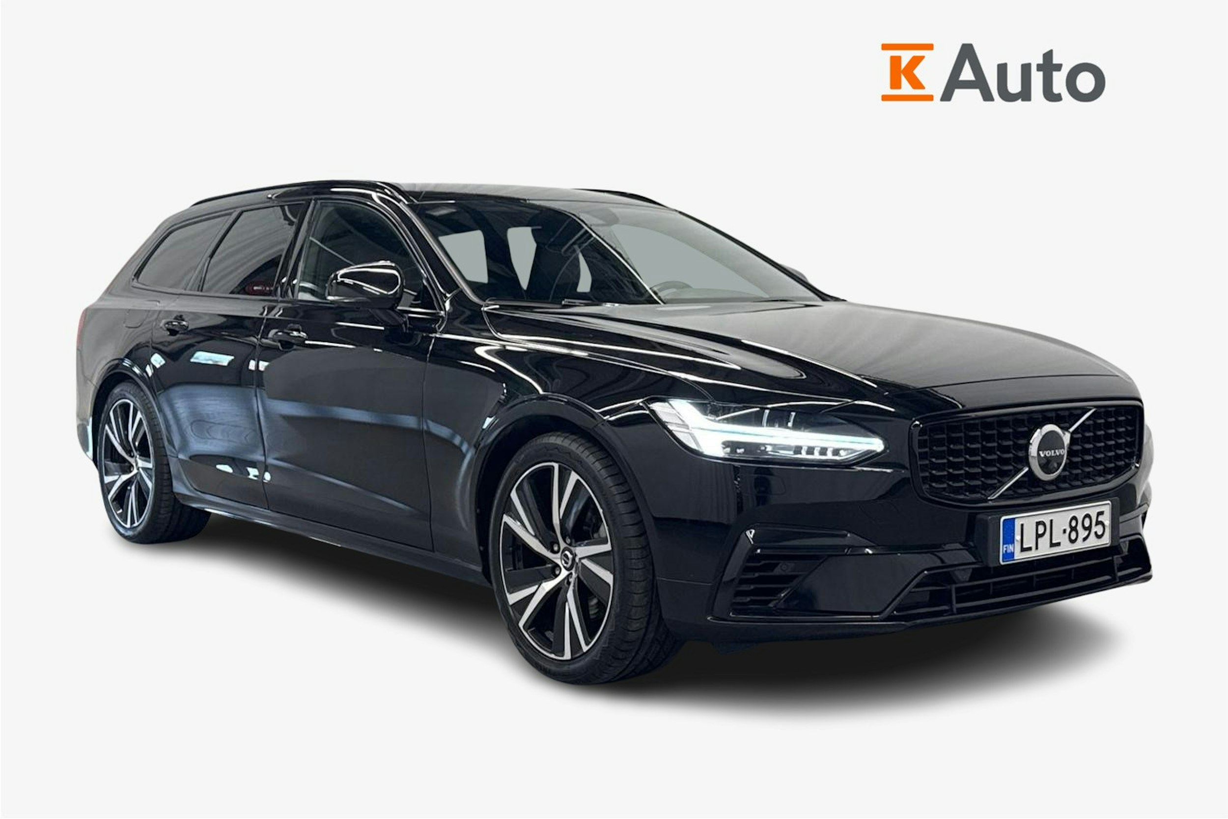 musta Volvo V90 2021 kuva 4.